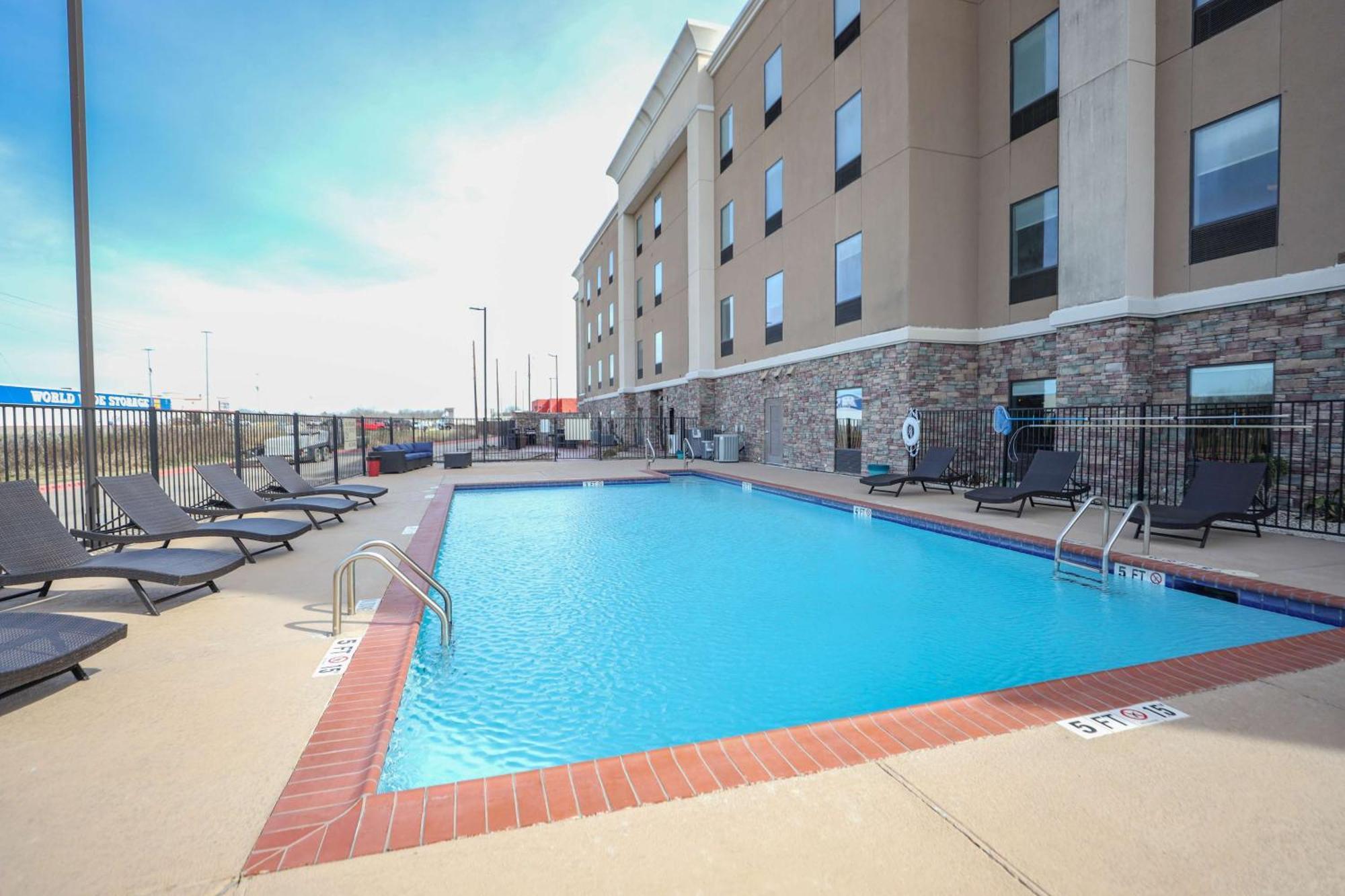 Hampton Inn & Suites Bay City Exterior foto